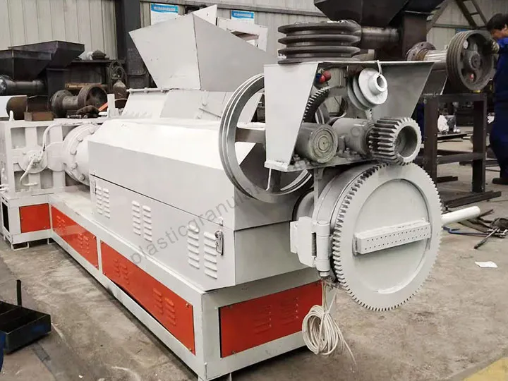 Epe foam extruder