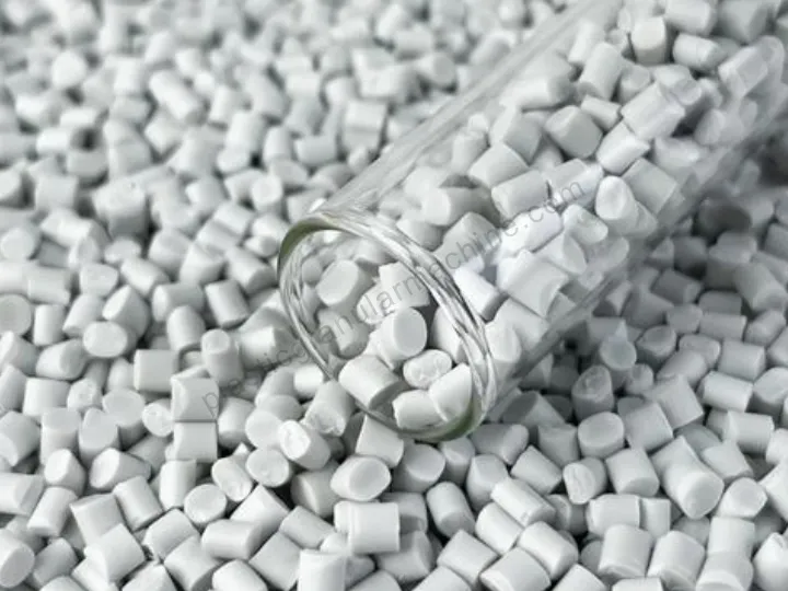 recycled plastic resin pellets